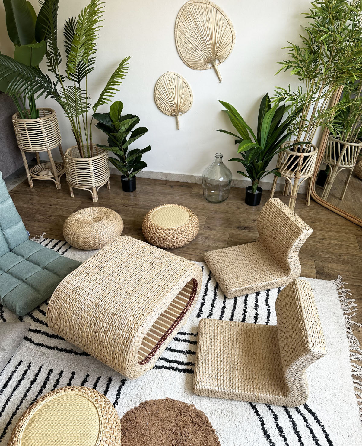 Rattan floor chair
