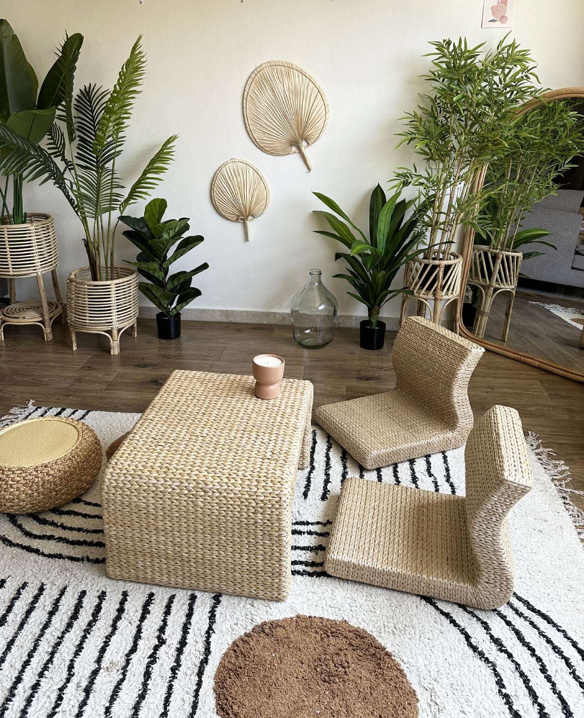 Rattan floor chair
