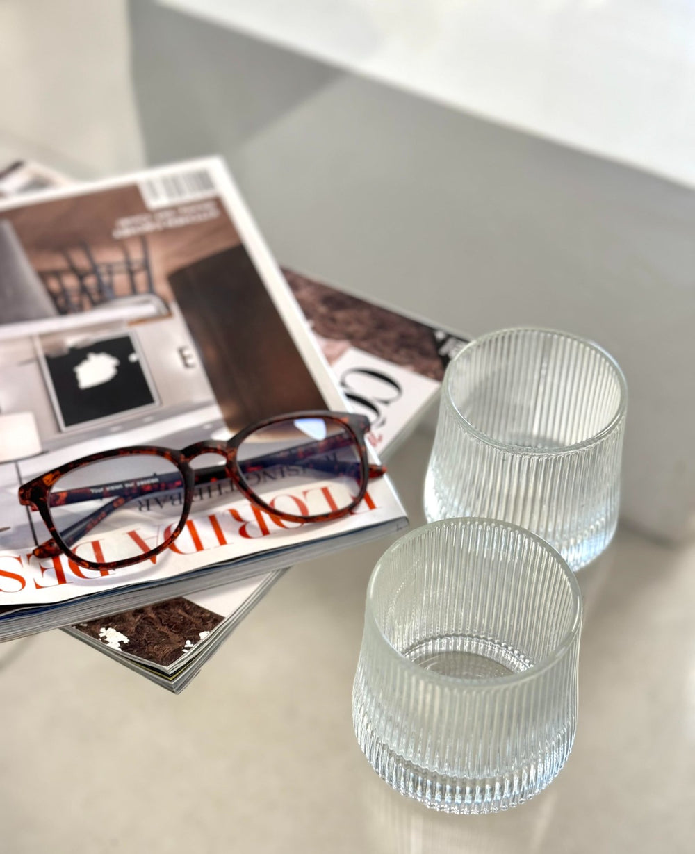 כוס זכוכית וויסקי קלאסית