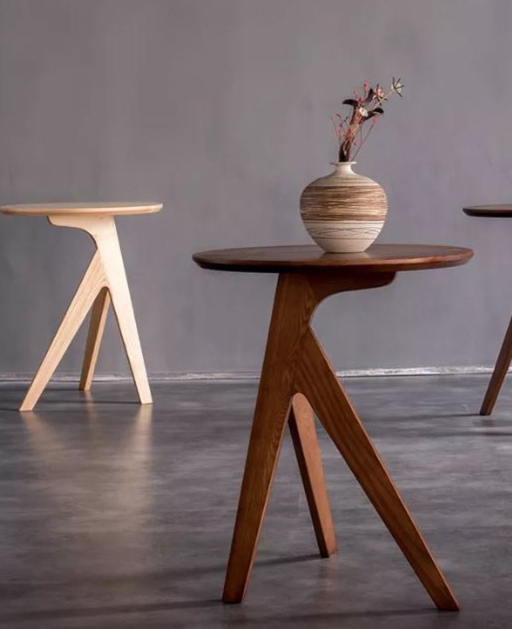 שולחן צד דבי