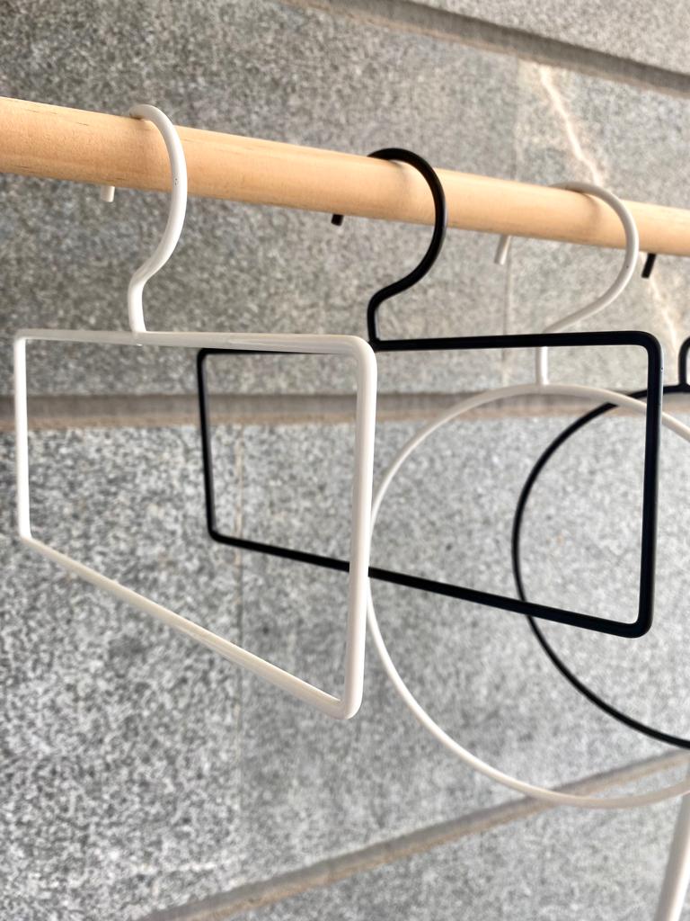 קולב מתכת מלבני