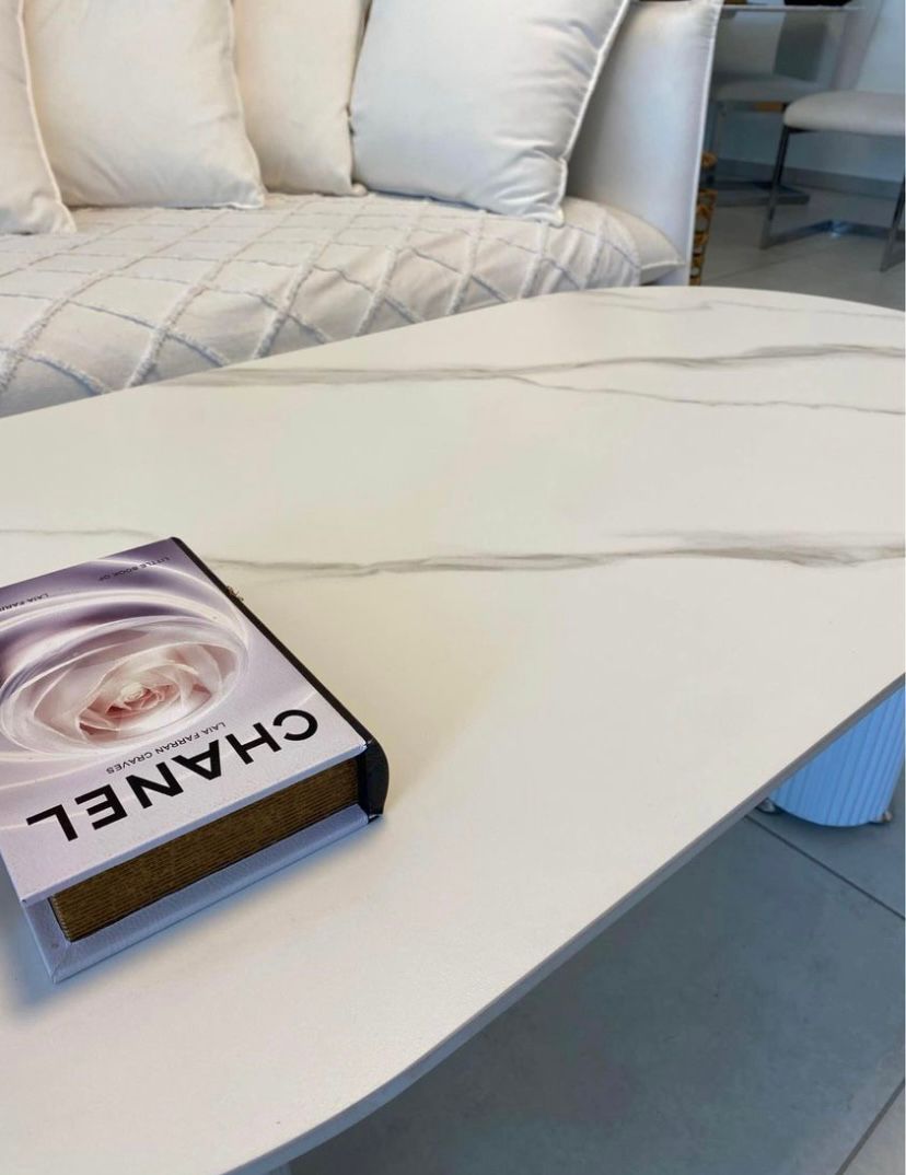 שולחן מתכת מרבל לבן