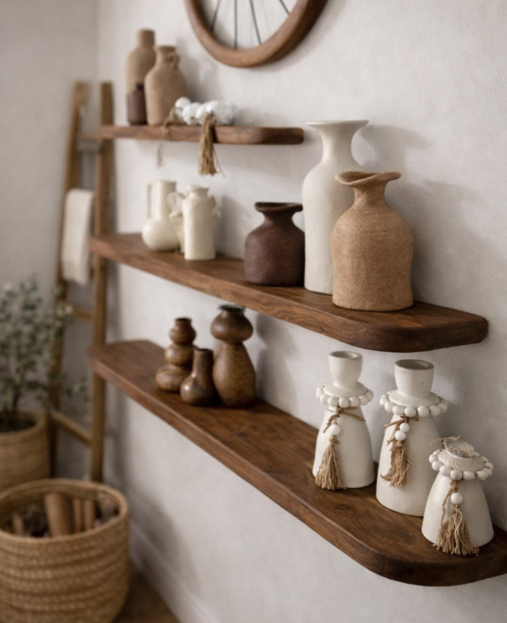 מדף עץ אמורפי אגוז