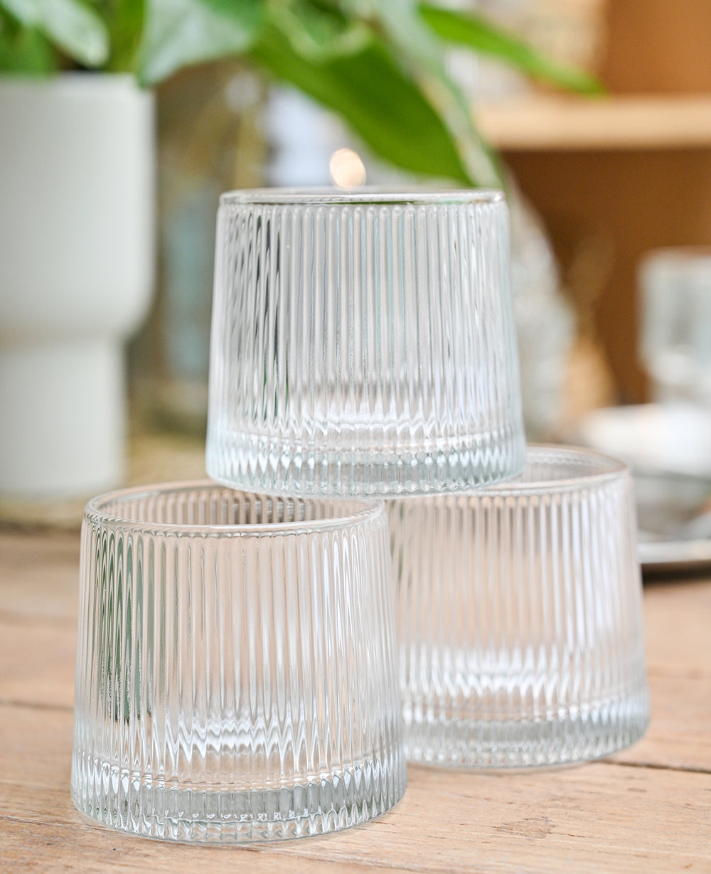 כוס זכוכית וויסקי קלאסית