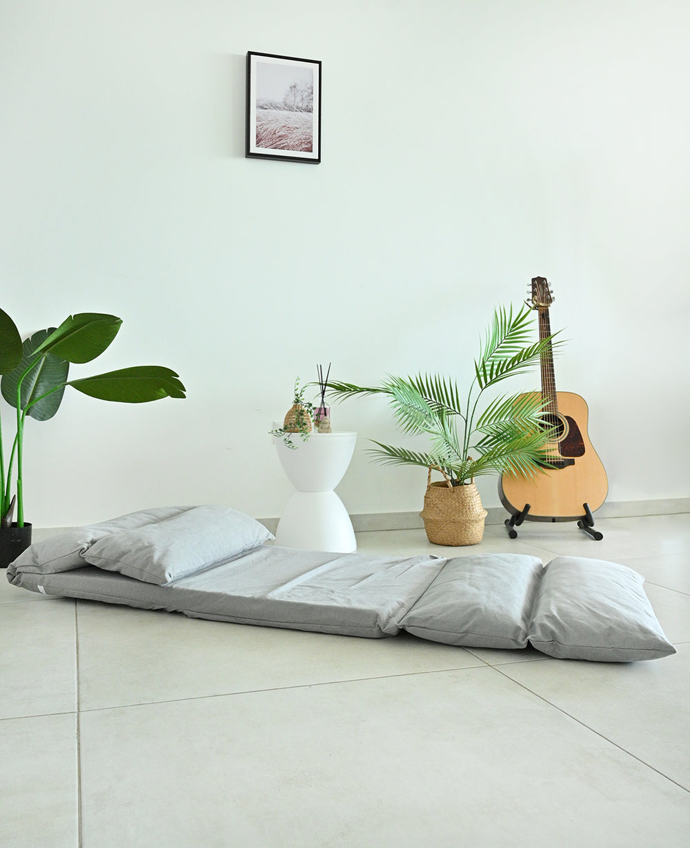 מכירה מוקדמת - Long grey כיסא יפני