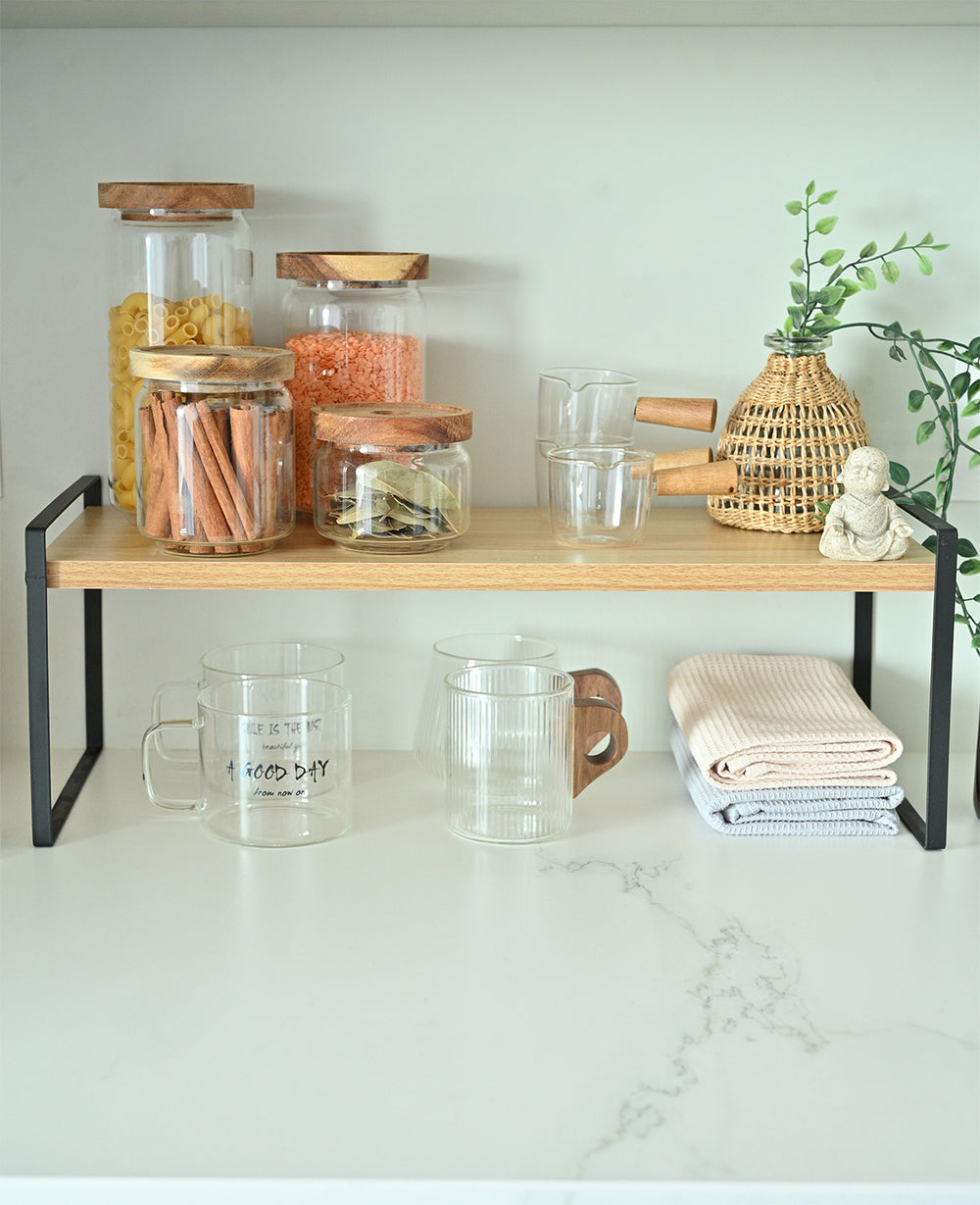 BLACK METAL STAND (B2B)