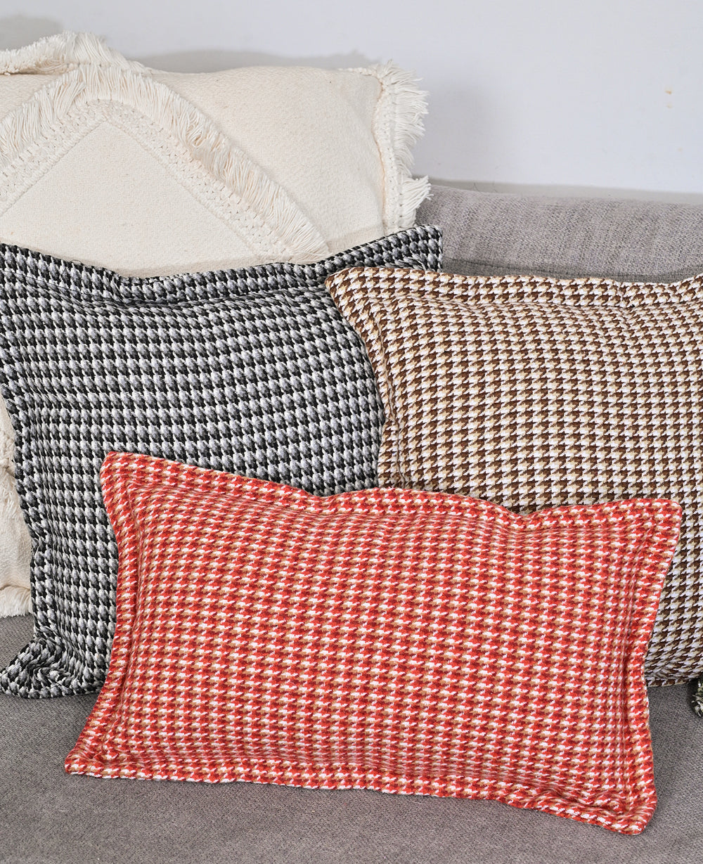 כרית אייטיז אדומה