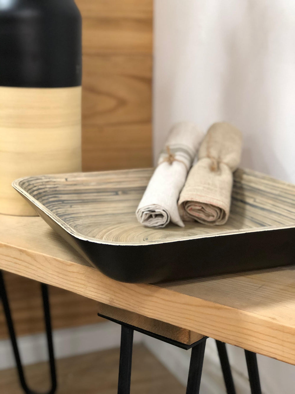 מגש אירוח במבוק עלמה (B2B)