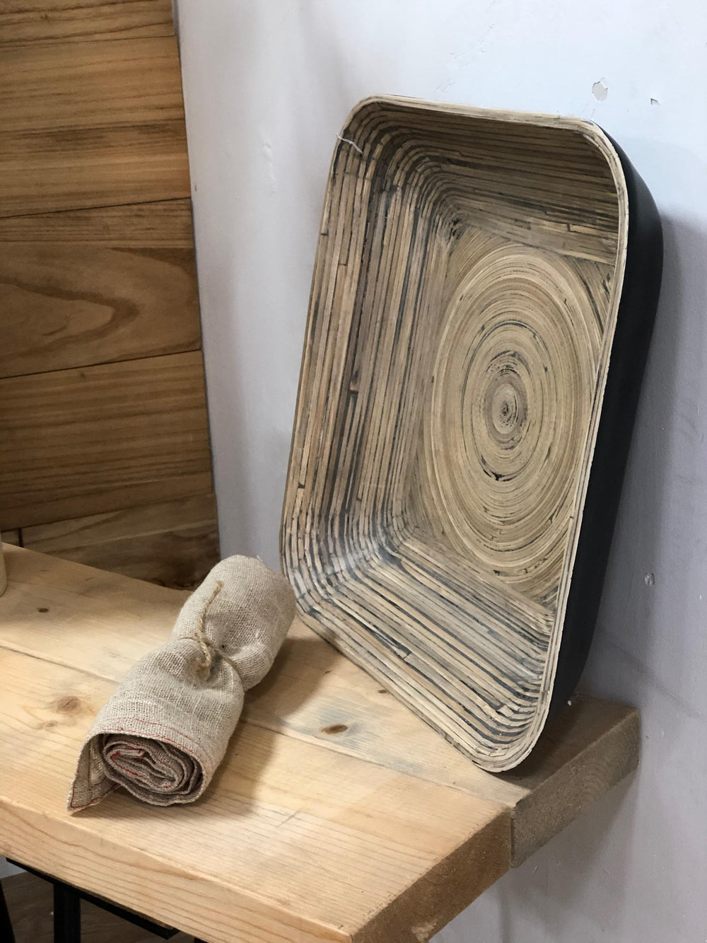 מגש אירוח במבוק עלמה (B2B)