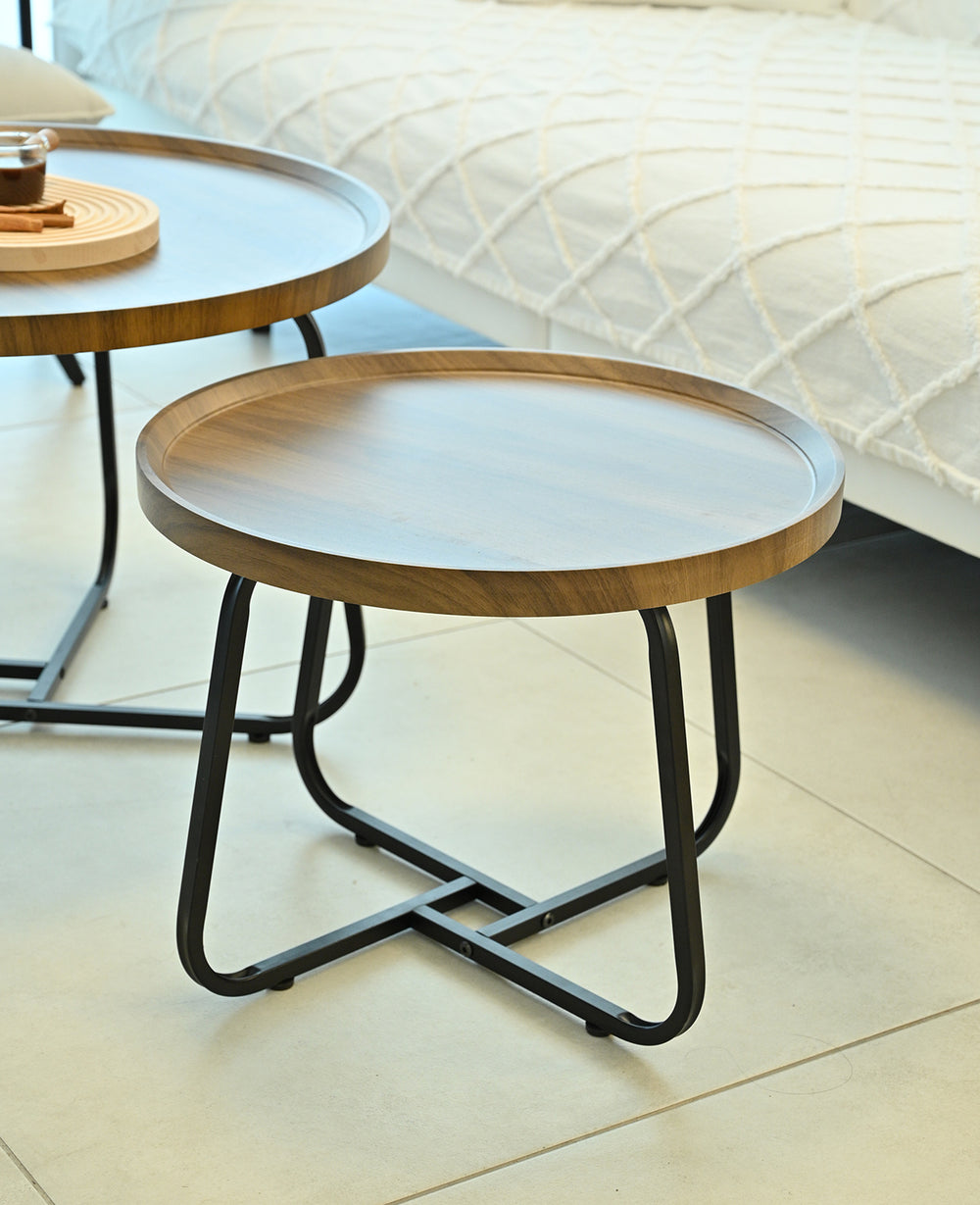 שולחן עץ מארון