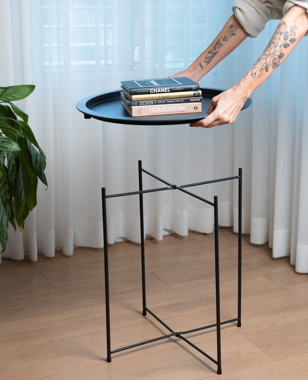 שולחן מטאל שחור (B2B)