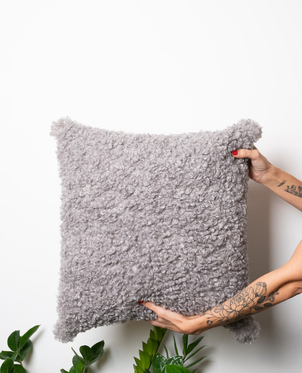 כרית אסיה גריי