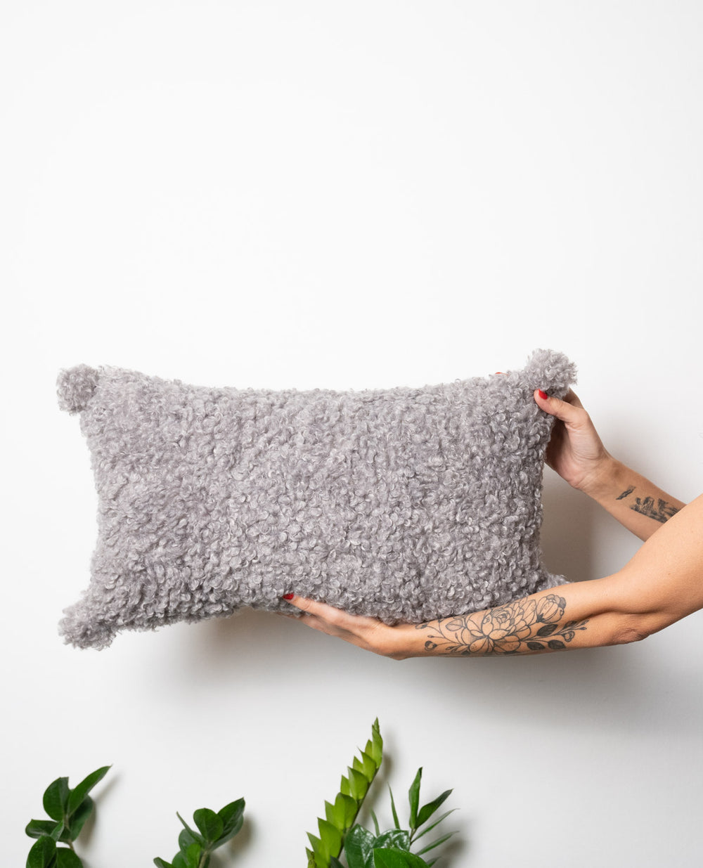 כרית אסיה גריי