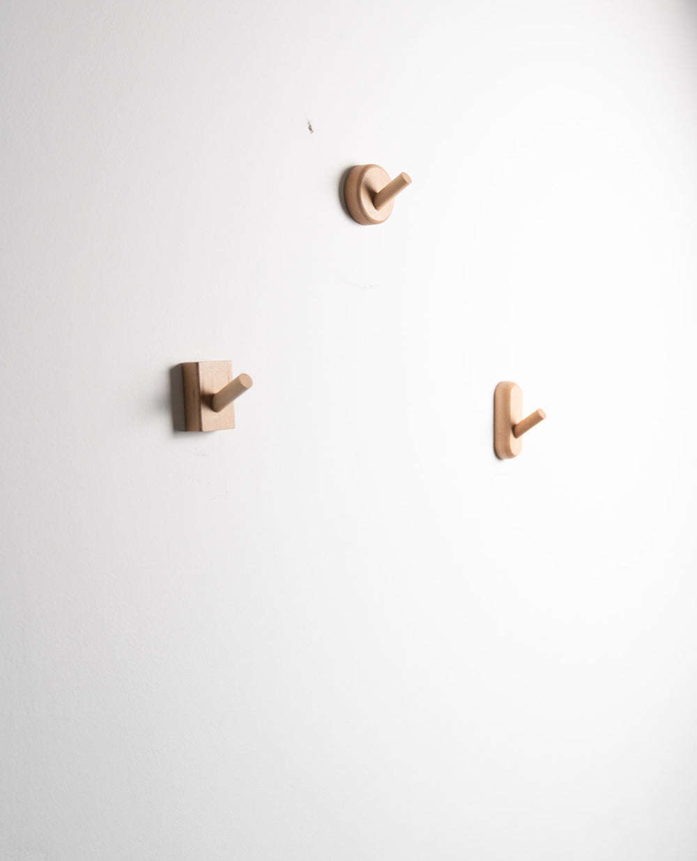 מתלה קיר אלון (B2B)