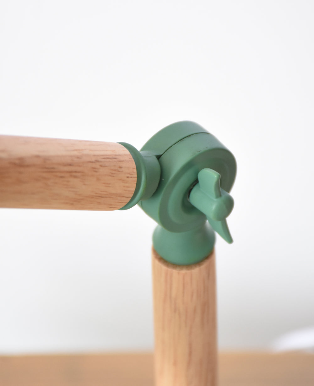 מנורת מקרון (B2B)