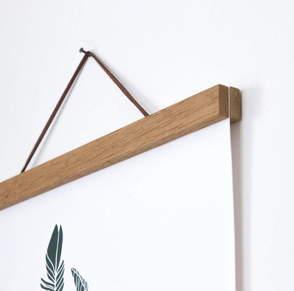 מתלה עץ לפוסטר